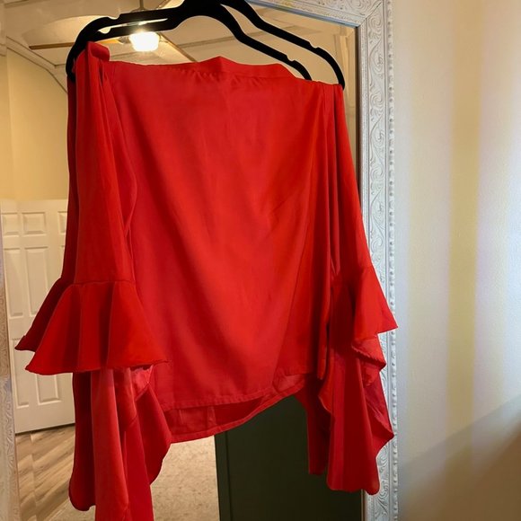 Central Park West L.A Off Shoulder Top | Medium NWOT (Revolve) - Picture 6 of 7